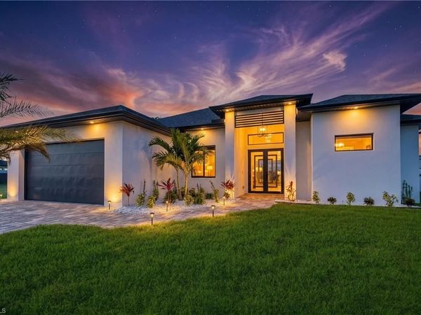 1031 SW 1st TER , CAPE CORAL, FL 33991