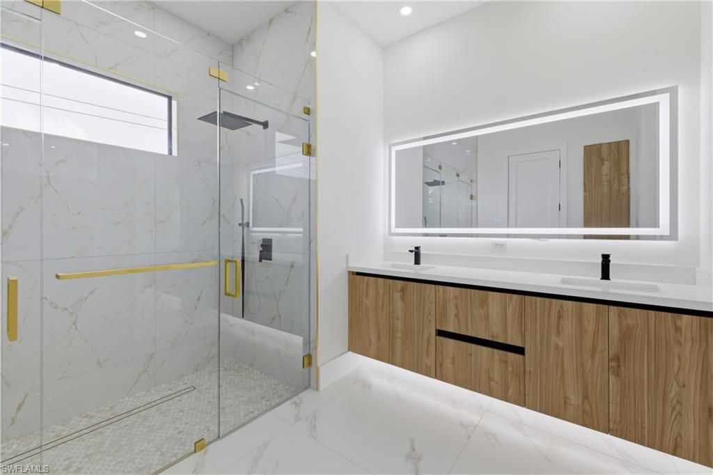 1031 SW 1st Ter , Cape Coral, FL 33991 Photo