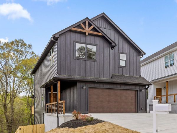 459 Candytuft Lane, Hixson, TN 37343