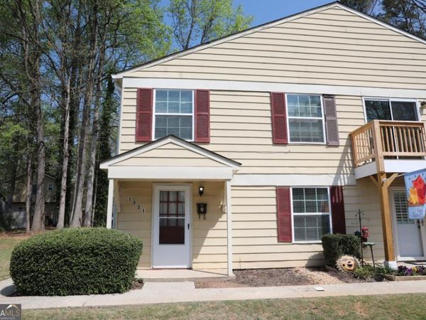 1321 Surrey Lane SW, Unit 1321, Marietta, GA 30008