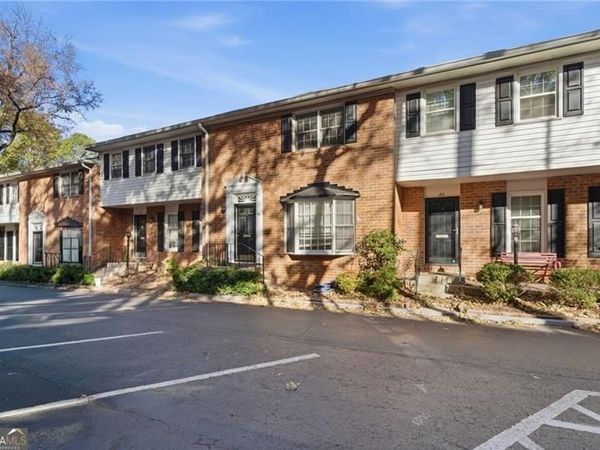 6520 Roswell Road, Unit 79, Sandy Springs, GA 30328