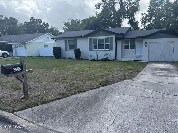 250 S Seneca Boulevard, Daytona Beach, FL 32114