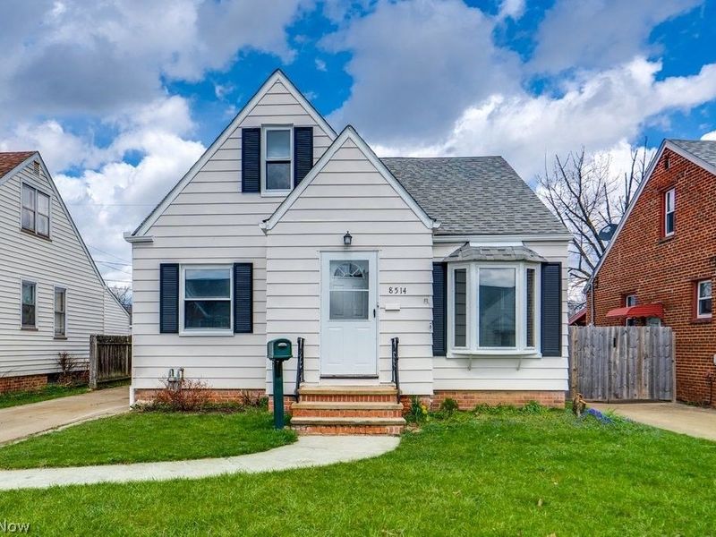 8514 Deerfield Drive, Parma, OH 44129 Photo 1