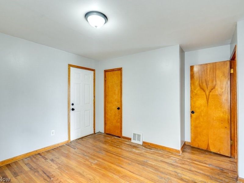 8514 Deerfield Drive, Parma, OH 44129 Photo 15