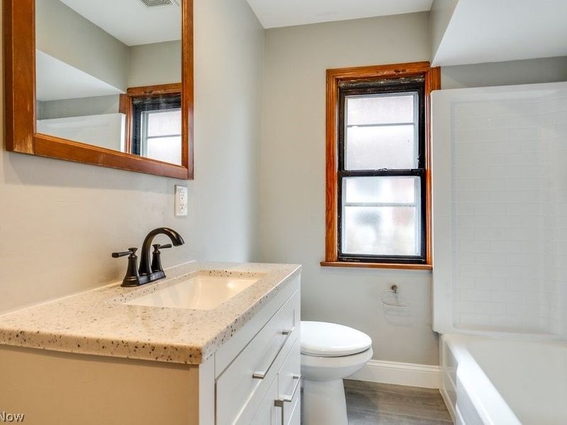 8514 Deerfield Drive, Parma, OH 44129 Photo 22