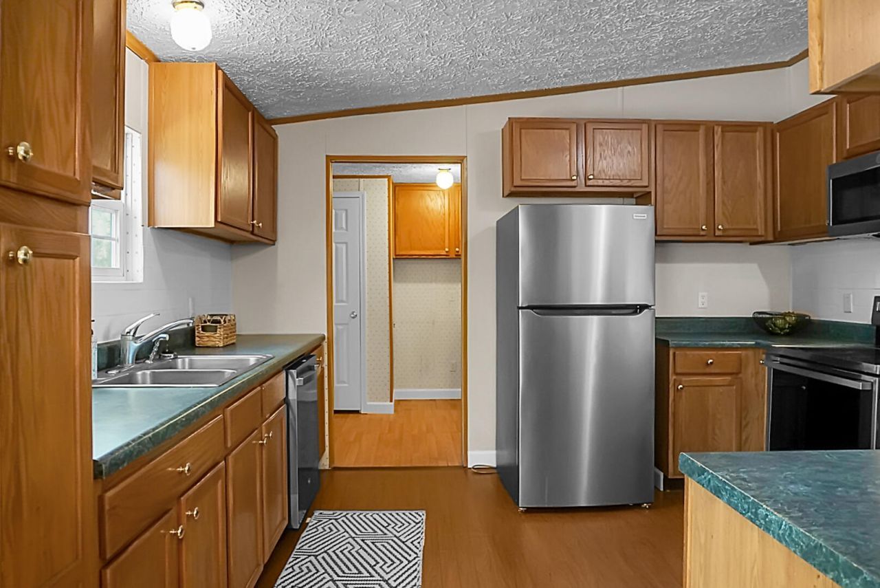 200 Belmont Drive Photo 19