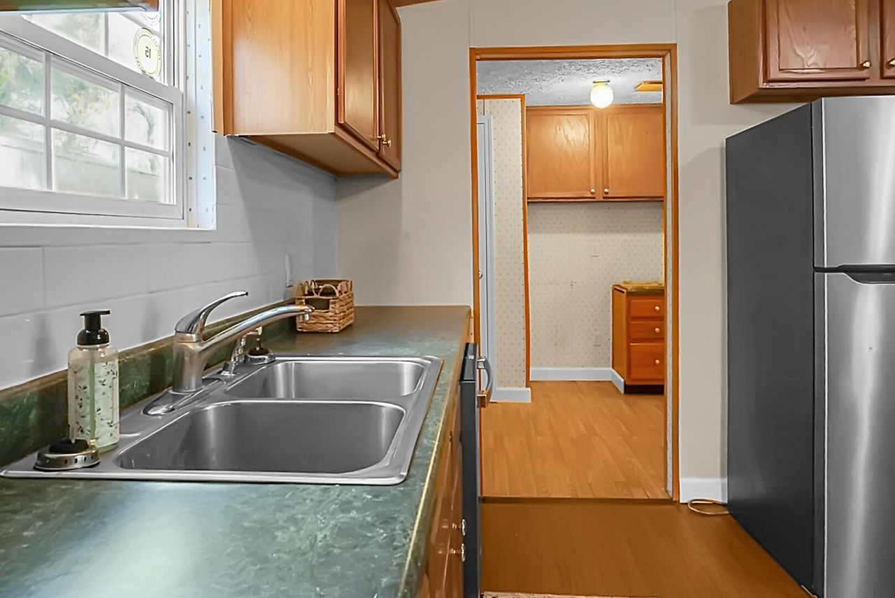 200 Belmont Drive Photo 20