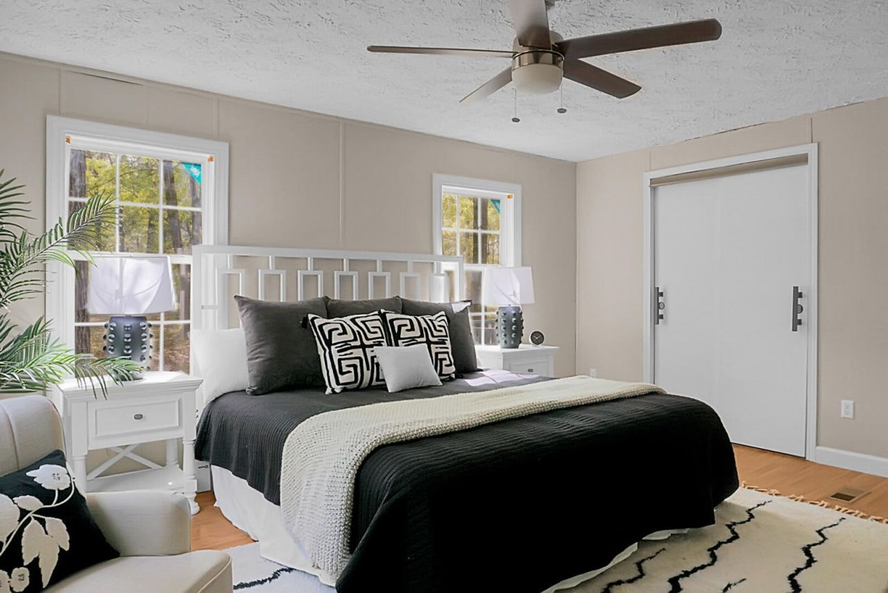 200 Belmont Drive Photo 31