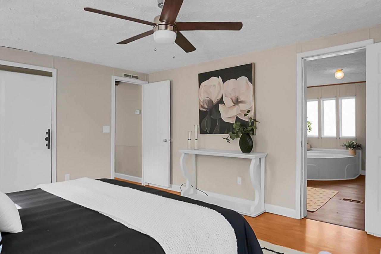 200 Belmont Drive Photo 32