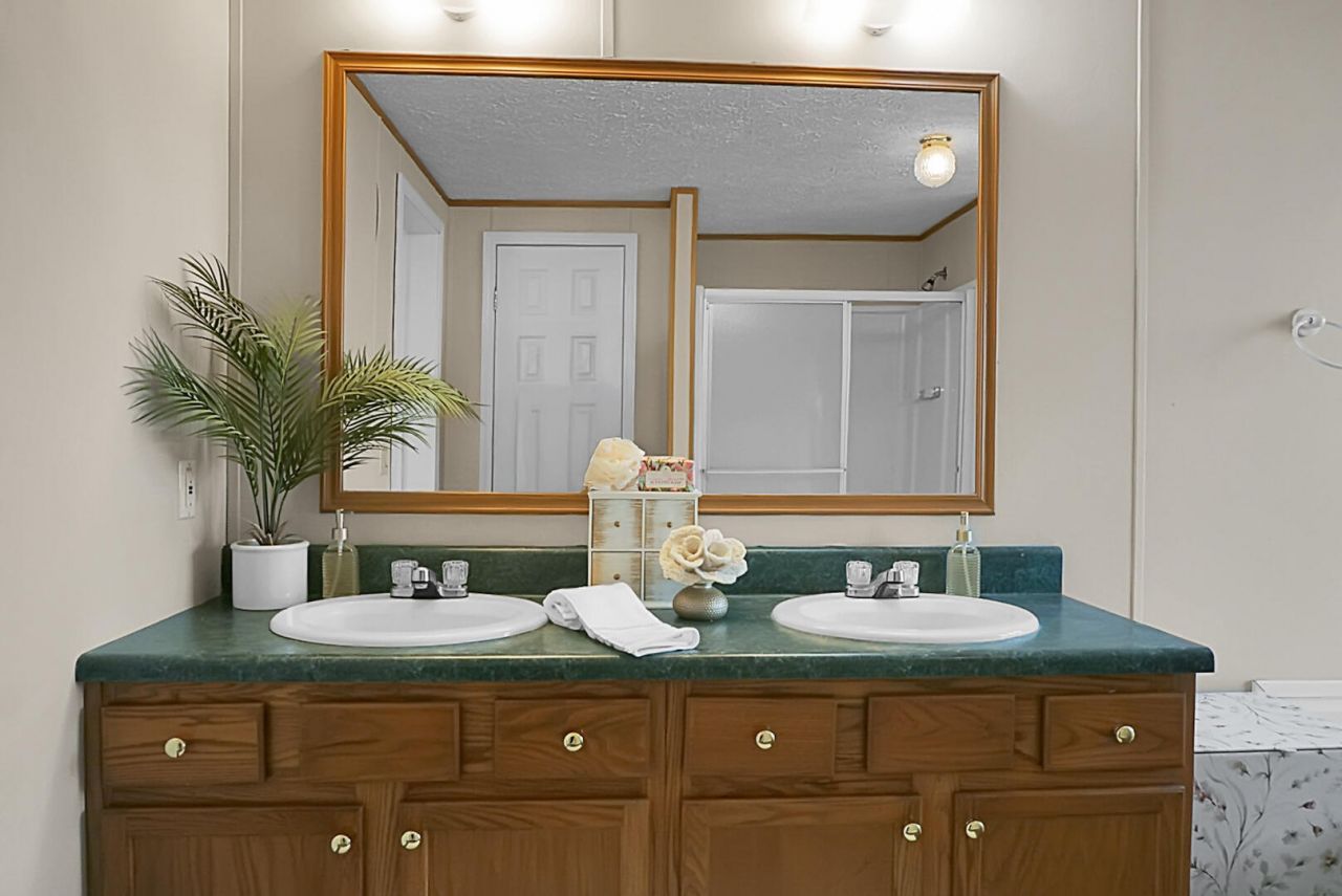 200 Belmont Drive Photo 34