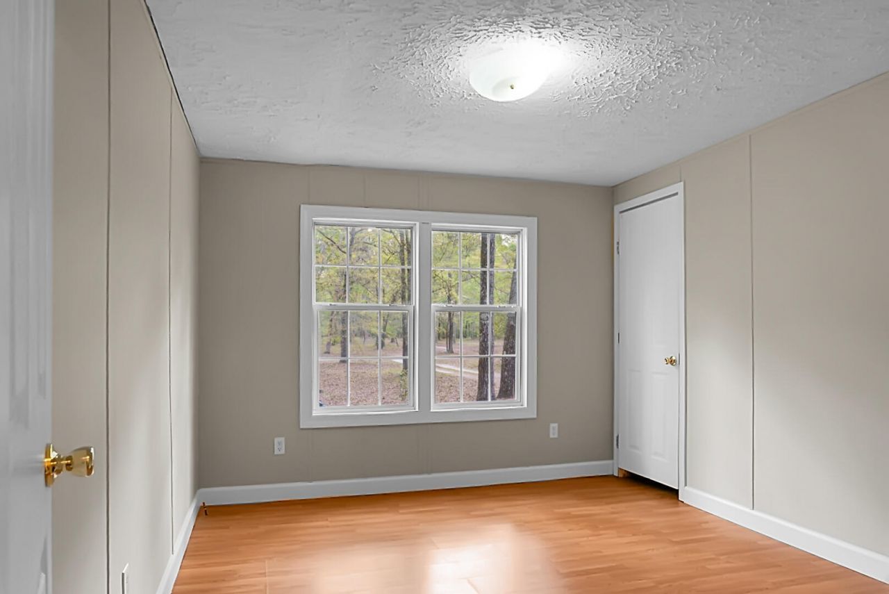 200 Belmont Drive Photo 37