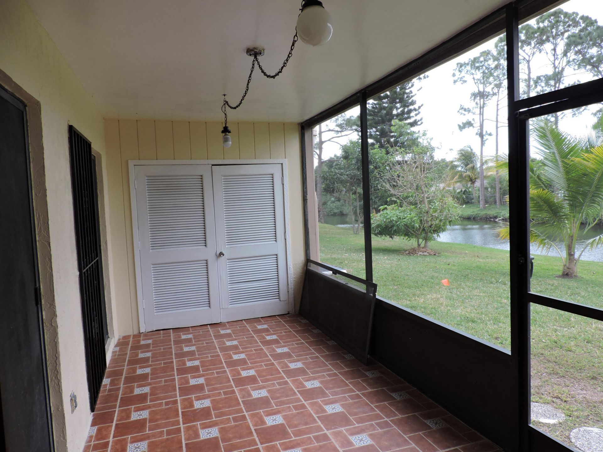 166 Sparrow Drive, Unit 2b, Royal Palm Beach, FL 33411 Photo