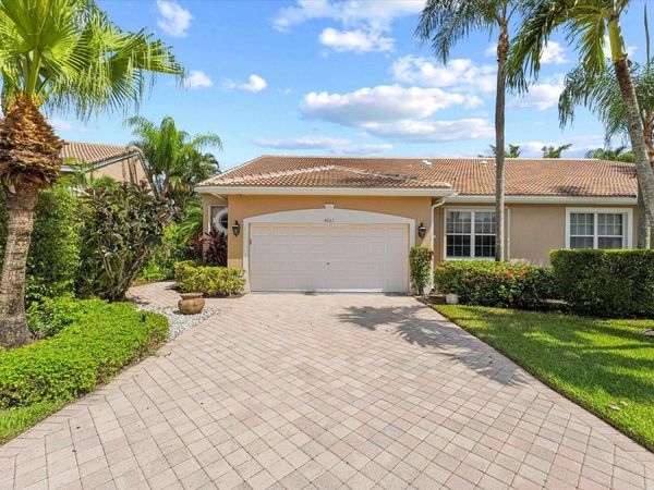 4663 Carlton Golf Drive, Wellington, FL 33449