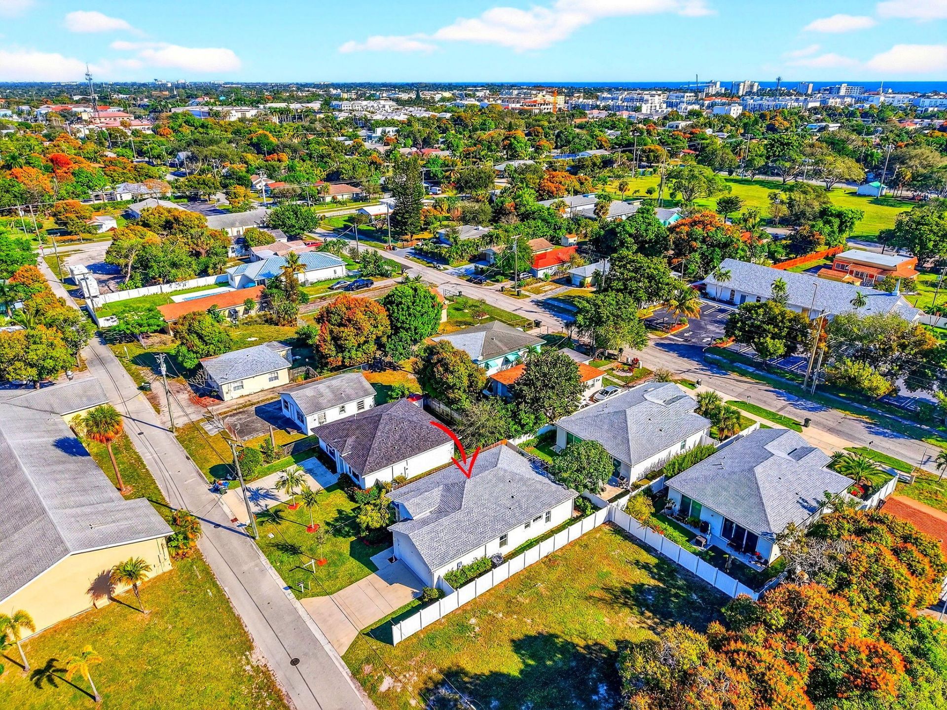 341 Oak Alley, Delray Beach, FL 33444 Photo