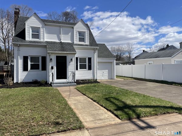 9 Bank, Hamden, CT 06514