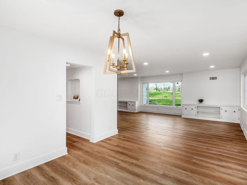 328 Fairway Circle, Whitehall, OH 43213 Photo 16