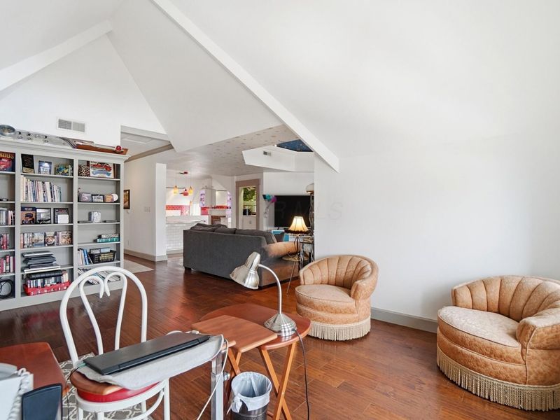 875 E Broad Street, Columbus, OH 43205 Photo 112