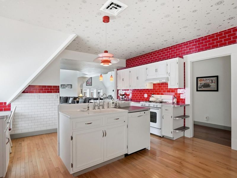 875 E Broad Street, Columbus, OH 43205 Photo 113