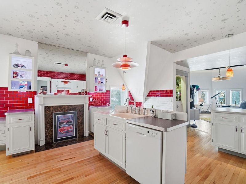 875 E Broad Street, Columbus, OH 43205 Photo 115