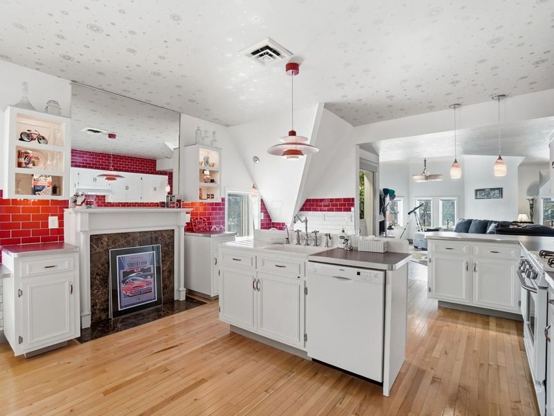 875 E Broad Street, Columbus, OH 43205 Photo 122