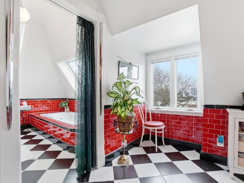 875 E Broad Street, Columbus, OH 43205 Photo 136