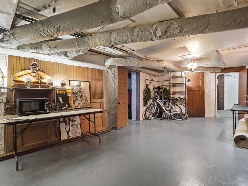 875 E Broad Street, Columbus, OH 43205 Photo 151