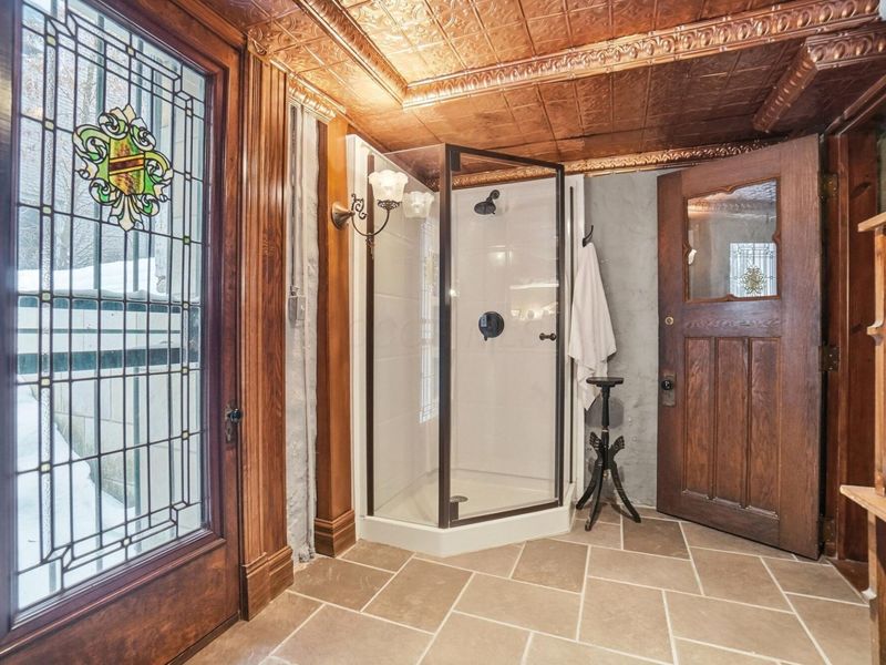 875 E Broad Street, Columbus, OH 43205 Photo 155