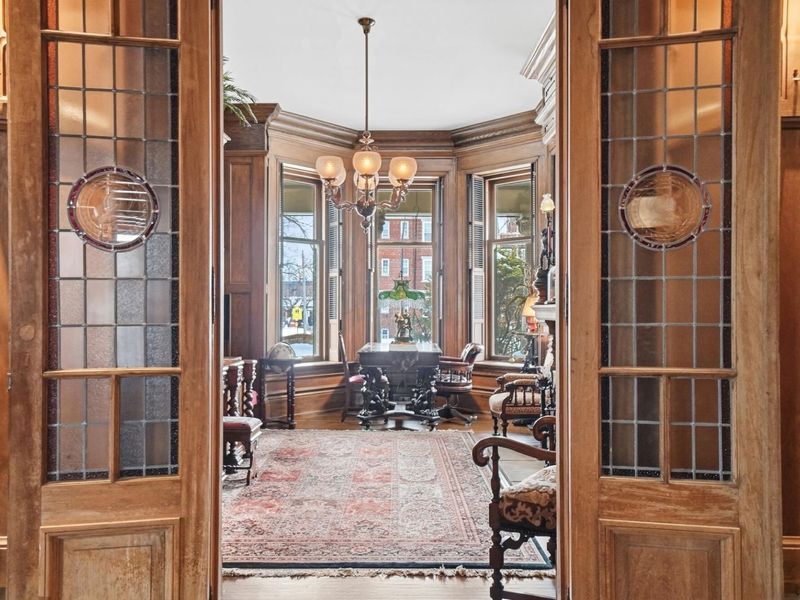 875 E Broad Street, Columbus, OH 43205 Photo 35