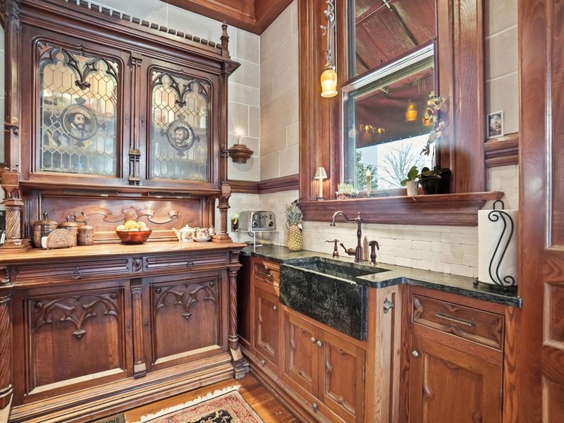 875 E Broad Street, Columbus, OH 43205 Photo 52