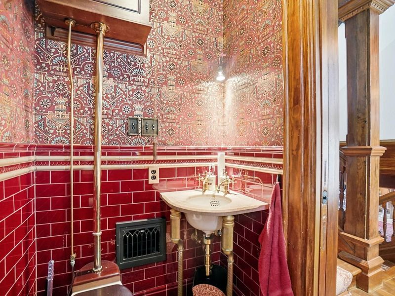 875 E Broad Street, Columbus, OH 43205 Photo 72