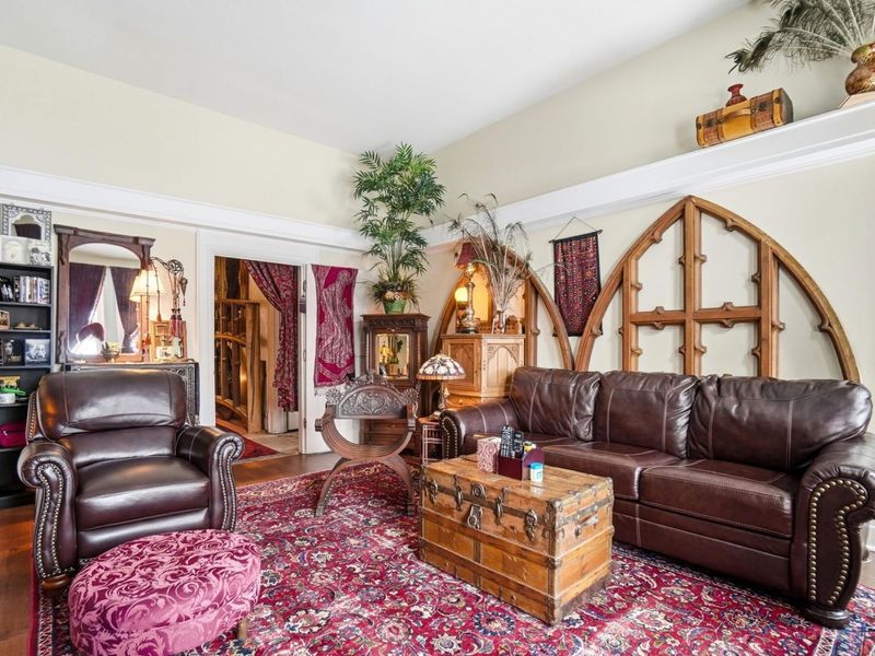 875 E Broad Street, Columbus, OH 43205 Photo 96