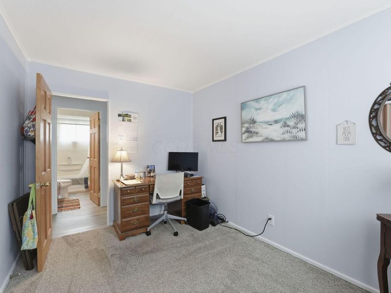 437 Madison Drive N, West Jefferson, OH 43162 Photo 17