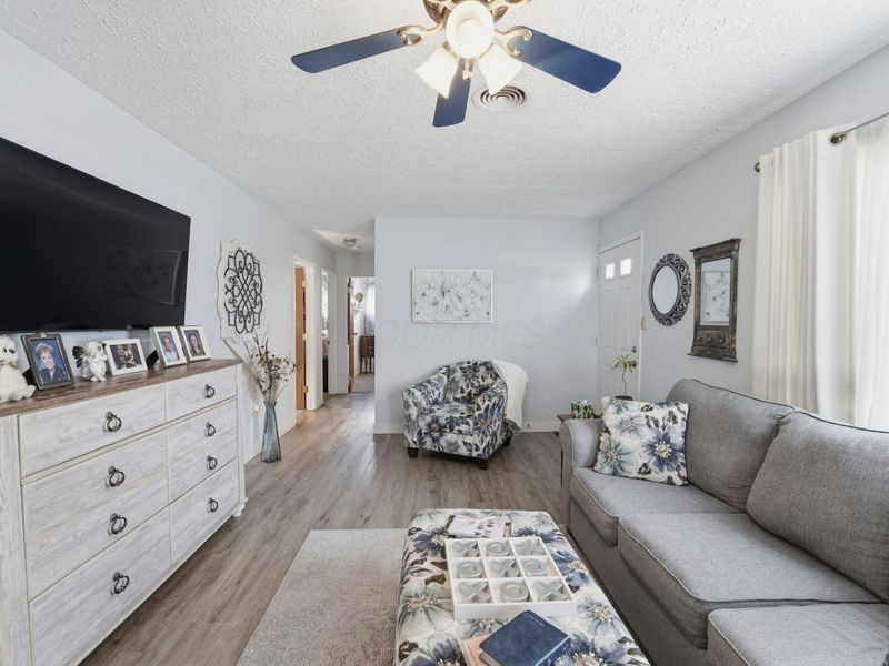 437 Madison Drive N, West Jefferson, OH 43162 Photo 7