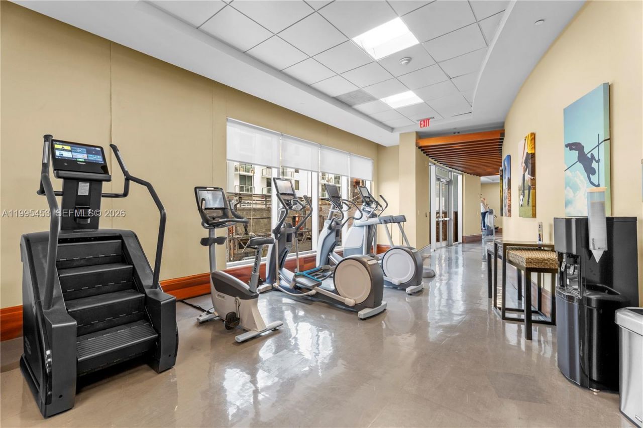 1060 Brickell Ave , Unit 2117, Miami, FL 33131 Photo