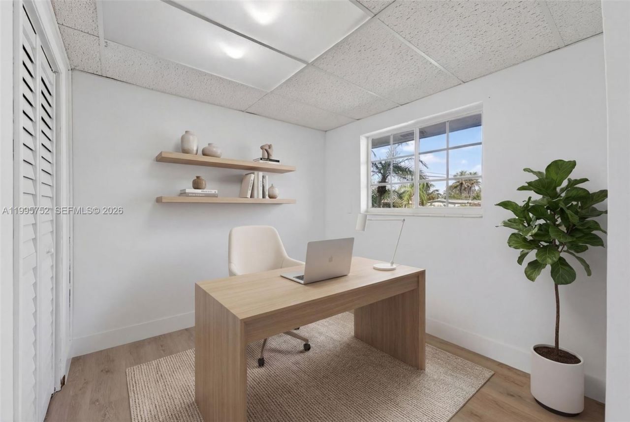 11190 SW 57th St , Miami, FL 33173 Photo