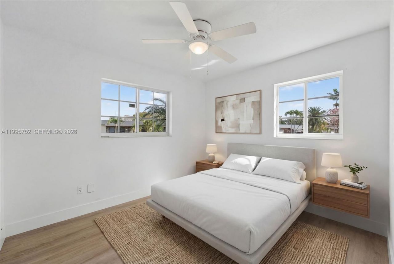 11190 SW 57th St , Miami, FL 33173 Photo