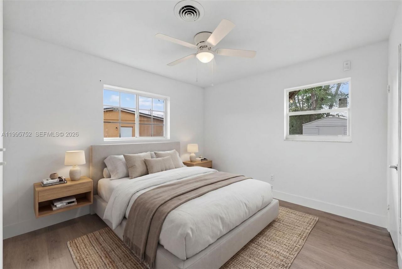 11190 SW 57th St , Miami, FL 33173 Photo