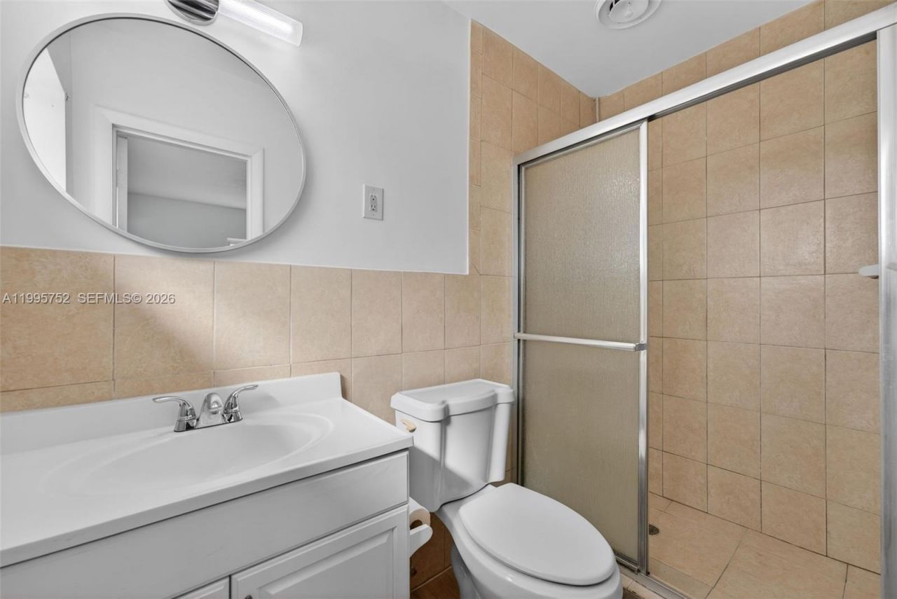 11190 SW 57th St , Miami, FL 33173 Photo