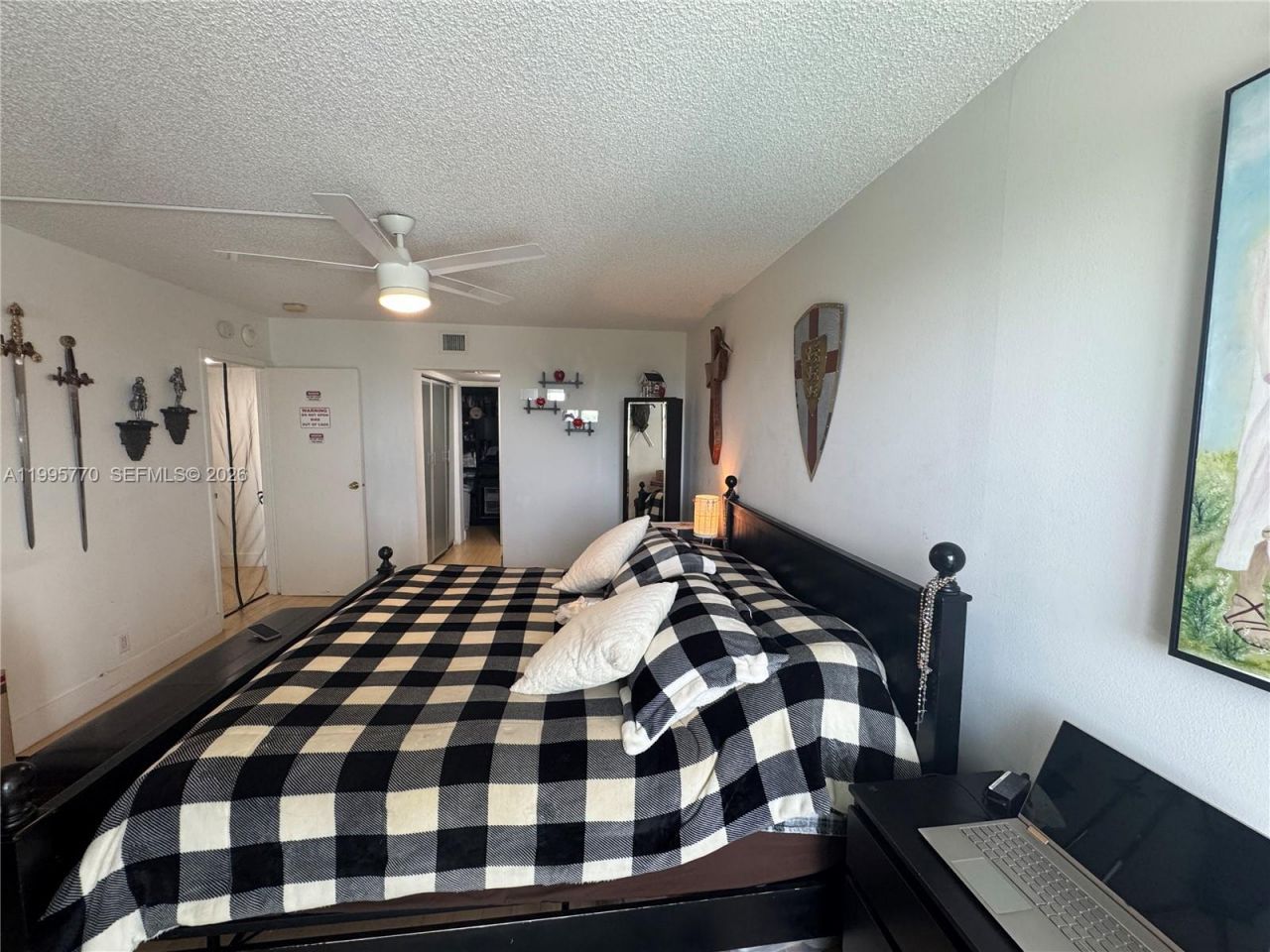 100 Bayview Dr, Unit 725, Sunny Isles Beach, FL 33160 Photo