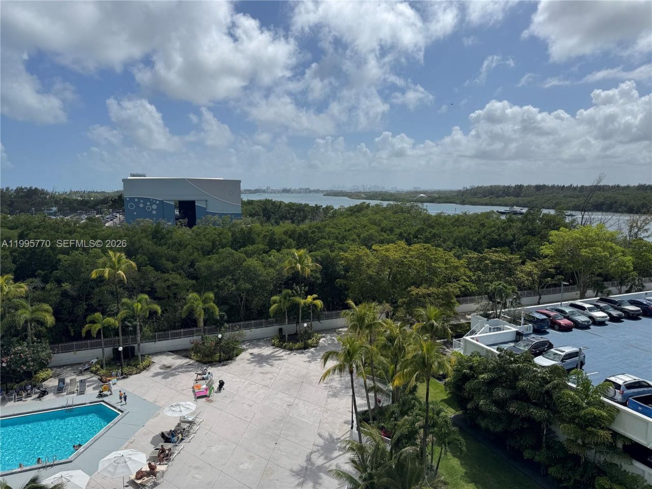 100 Bayview Dr, Unit 725, Sunny Isles Beach, FL 33160 Photo