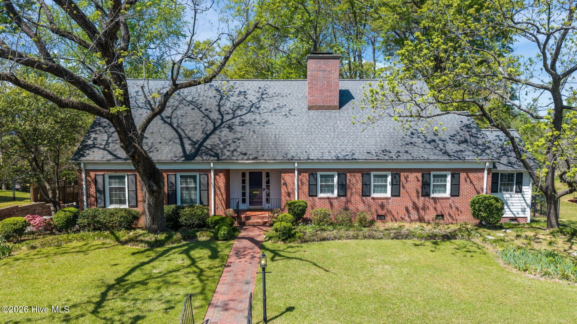 1104 W Rock Spring Road, Greenville, NC 27858 Main Photo