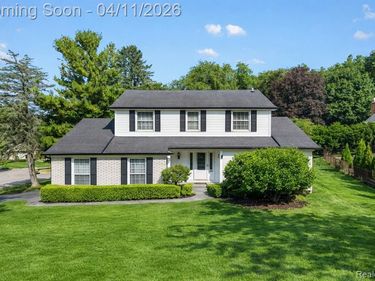 42881 Inverness Court, Northville, MI 48168
