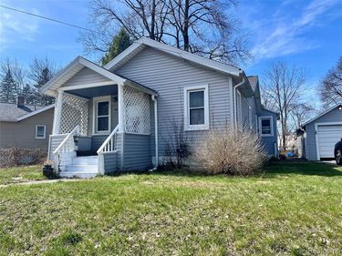 93 Omar Street, Pontiac, MI 48342