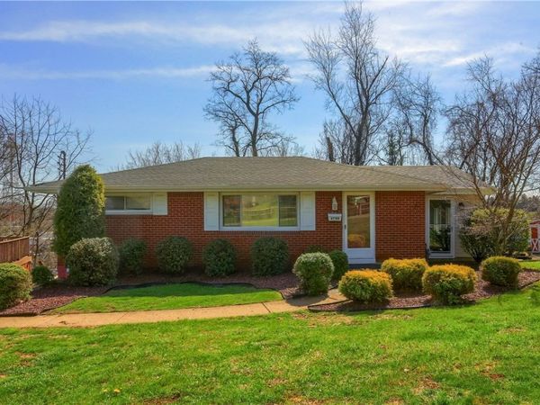 4700 Prescot Drive, Bethel Park, PA 15102