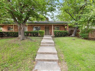 5516 Beaty Street, Fort Worth, TX 76112