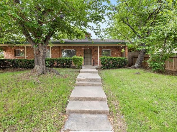 5516 Beaty Street, Fort Worth, TX 76112