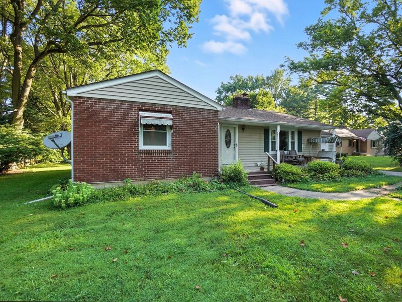 2064 Fairfield Pike, Springfield, OH 45502 Photo 4