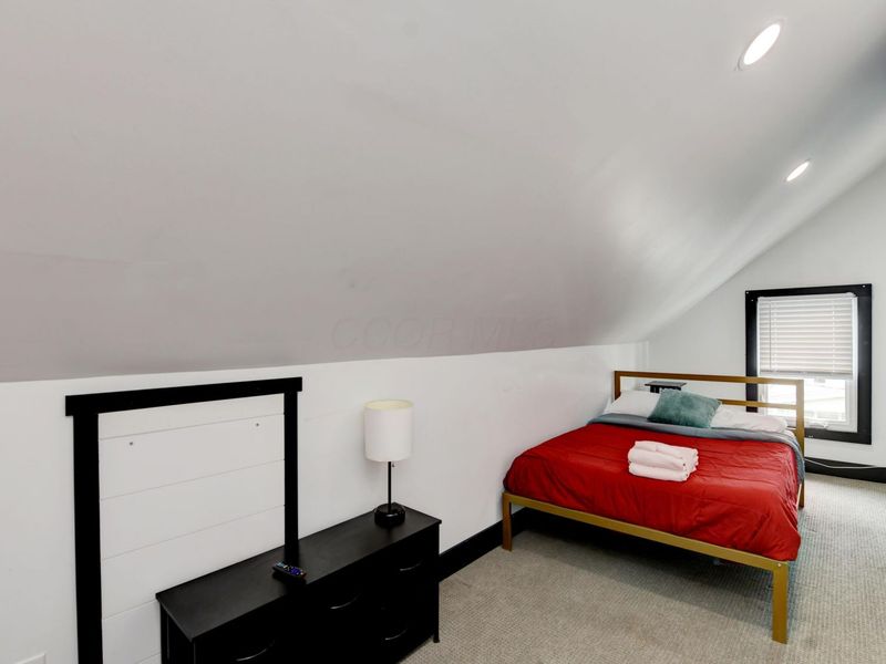 2411 N 4th Street, Columbus, OH 43202 Photo 30