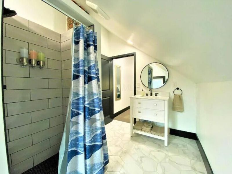 2411 N 4th Street, Columbus, OH 43202 Photo 45