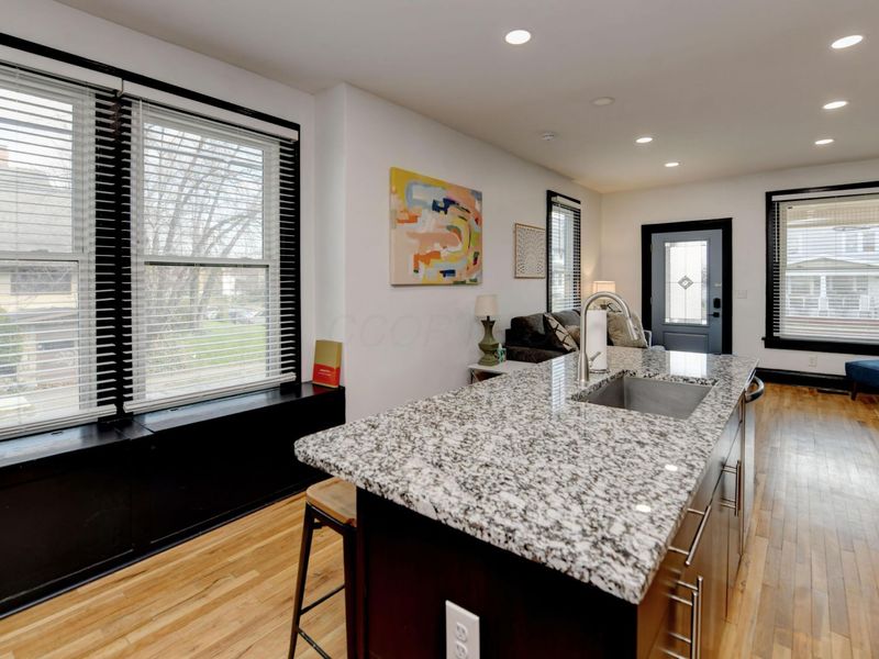 2411 N 4th Street, Columbus, OH 43202 Photo 7